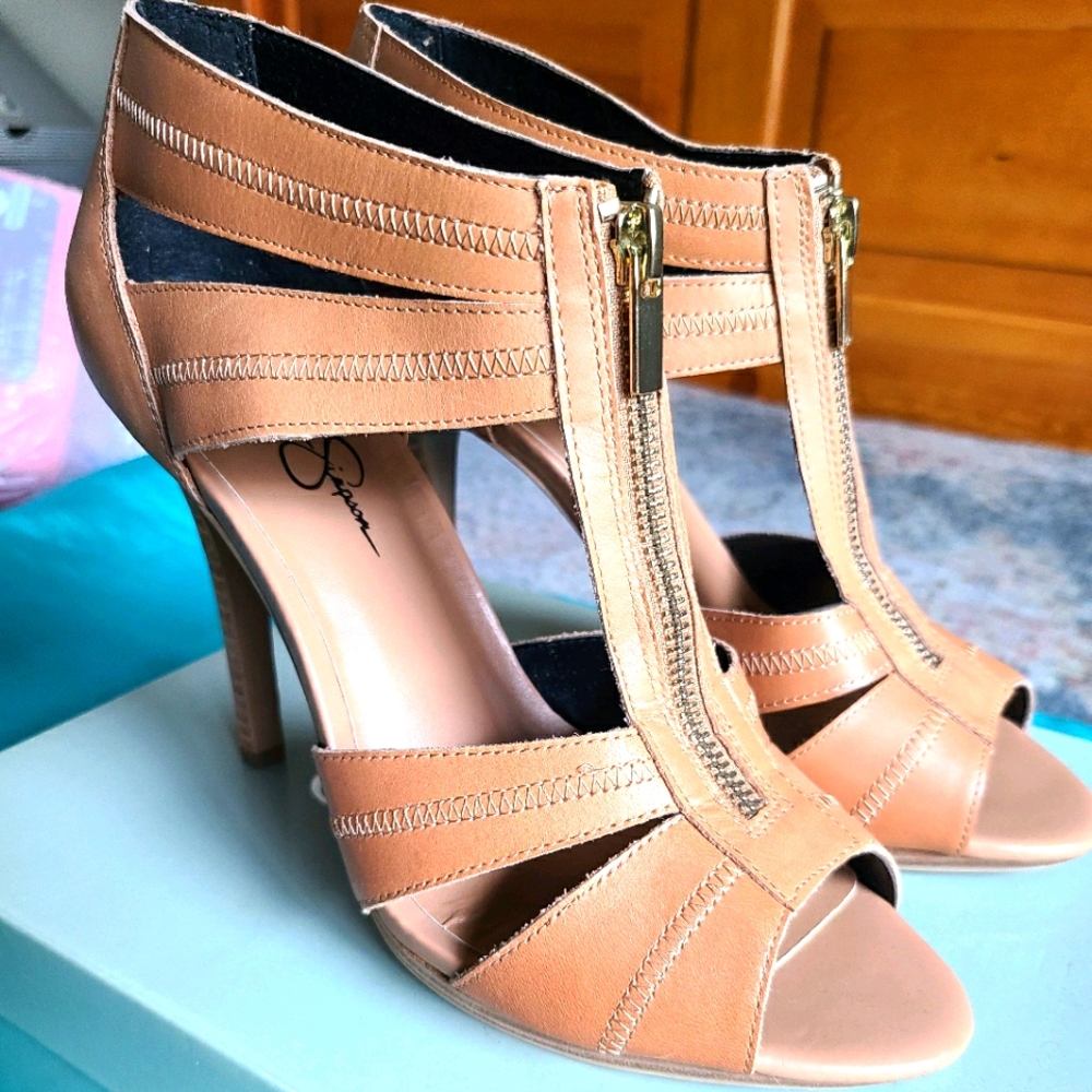 Jessica Simpson heels